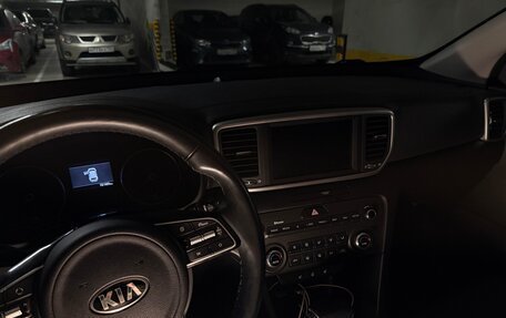 KIA Sportage IV рестайлинг, 2020 год, 2 400 000 рублей, 6 фотография