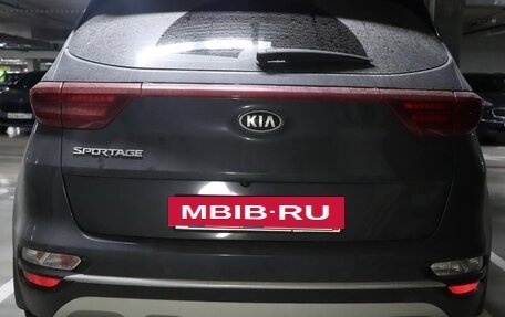 KIA Sportage IV рестайлинг, 2020 год, 2 400 000 рублей, 4 фотография