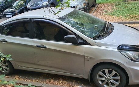 Hyundai Solaris II рестайлинг, 2011 год, 470 000 рублей, 4 фотография