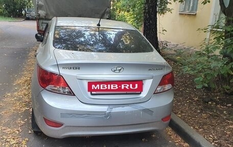 Hyundai Solaris II рестайлинг, 2011 год, 470 000 рублей, 2 фотография