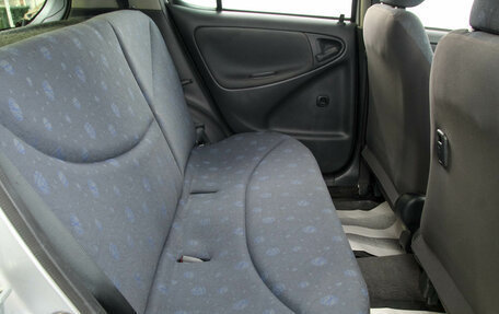 Toyota Vitz, 2001 год, 529 000 рублей, 24 фотография