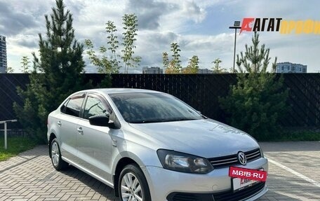 Volkswagen Polo VI (EU Market), 2013 год, 656 000 рублей, 2 фотография