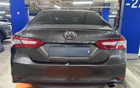 Toyota Camry, 2019 год, 3 100 000 рублей, 6 фотография