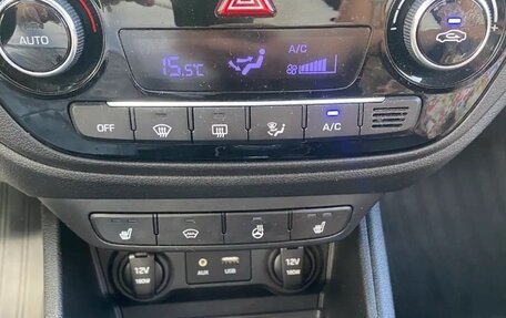 Hyundai Solaris II рестайлинг, 2017 год, 1 230 000 рублей, 11 фотография