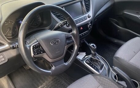 Hyundai Solaris II рестайлинг, 2017 год, 1 230 000 рублей, 7 фотография