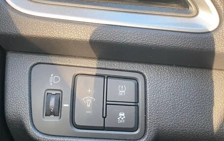 Hyundai Solaris II рестайлинг, 2017 год, 1 230 000 рублей, 10 фотография