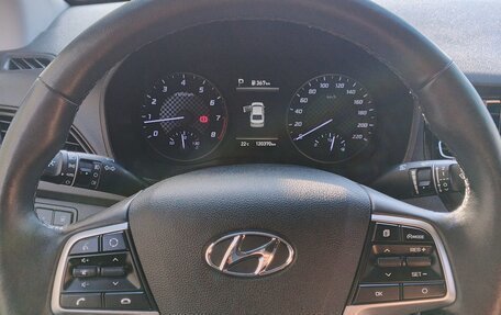 Hyundai Solaris II рестайлинг, 2020 год, 1 450 000 рублей, 3 фотография