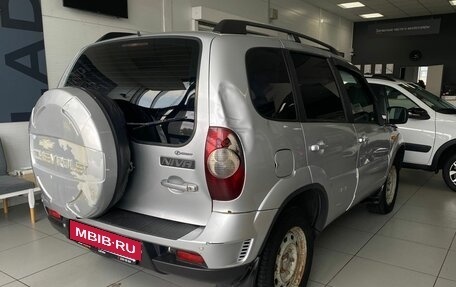 Chevrolet Niva I рестайлинг, 2010 год, 330 000 рублей, 4 фотография