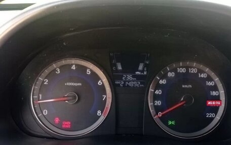Hyundai Solaris II рестайлинг, 2011 год, 650 000 рублей, 2 фотография