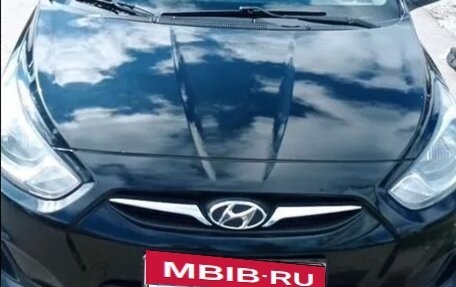 Hyundai Solaris II рестайлинг, 2011 год, 650 000 рублей, 12 фотография