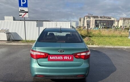 KIA Rio III рестайлинг, 2012 год, 760 000 рублей, 2 фотография