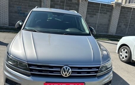 Volkswagen Tiguan II, 2018 год, 2 500 000 рублей, 4 фотография