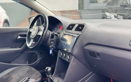 Volkswagen Polo VI (EU Market), 2013 год, 695 000 рублей, 11 фотография