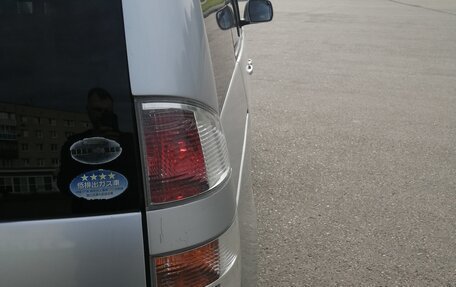 Toyota Voxy II, 2004 год, 1 100 000 рублей, 6 фотография
