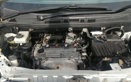 Toyota Voxy II, 2004 год, 1 100 000 рублей, 12 фотография