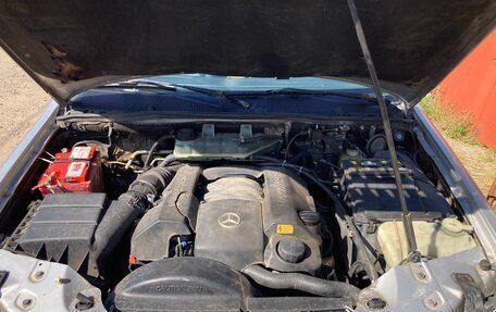 Mercedes-Benz M-Класс, 1998 год, 550 000 рублей, 3 фотография