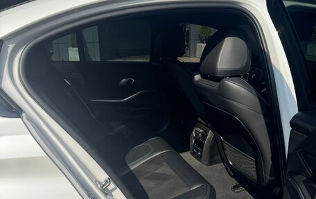 BMW 3 серия, 2019 год, 3 600 000 рублей, 20 фотография