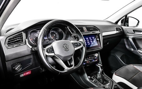 Volkswagen Tiguan II, 2021 год, 2 400 000 рублей, 12 фотография