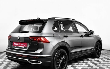 Volkswagen Tiguan II, 2021 год, 2 400 000 рублей, 5 фотография