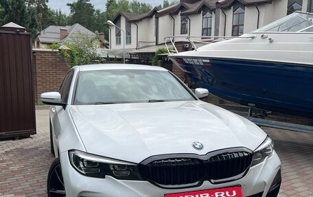 BMW 3 серия, 2019 год, 2 800 000 рублей, 2 фотография