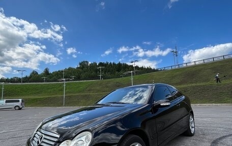 Mercedes-Benz C-Класс, 2003 год, 830 000 рублей, 31 фотография