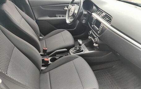 KIA Rio IV, 2017 год, 1 369 000 рублей, 9 фотография