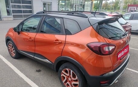 Renault Kaptur I рестайлинг, 2018 год, 1 350 000 рублей, 4 фотография