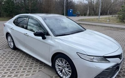 Toyota Camry, 2019 год, 3 050 000 рублей, 1 фотография