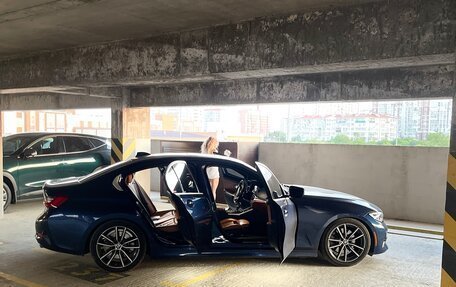 BMW 3 серия, 2019 год, 3 000 000 рублей, 12 фотография