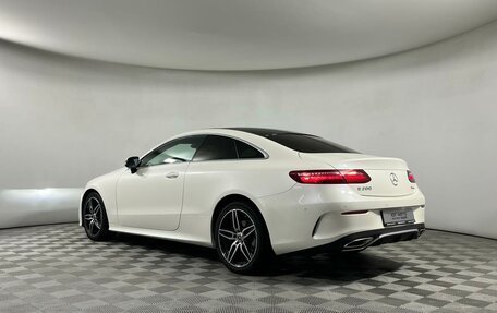 Mercedes-Benz E-Класс, 2019 год, 3 749 000 рублей, 6 фотография