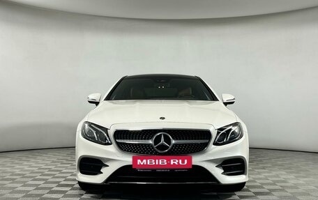 Mercedes-Benz E-Класс, 2019 год, 3 749 000 рублей, 2 фотография