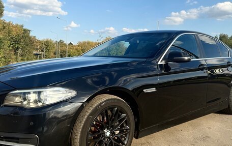 BMW 5 серия, 2015 год, 1 850 000 рублей, 2 фотография