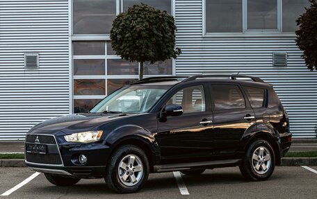 Mitsubishi Outlander III рестайлинг 3, 2011 год, 995 000 рублей, 1 фотография