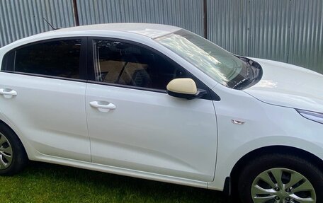 KIA Rio IV, 2017 год, 1 120 000 рублей, 3 фотография