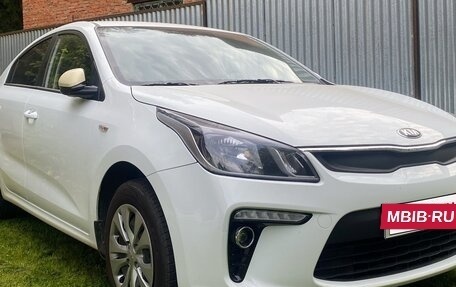 KIA Rio IV, 2017 год, 1 120 000 рублей, 2 фотография