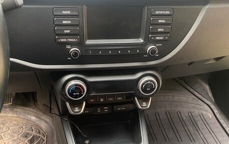 KIA Rio IV, 2017 год, 1 120 000 рублей, 13 фотография