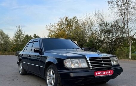 Mercedes-Benz W124, 1992 год, 380 000 рублей, 1 фотография