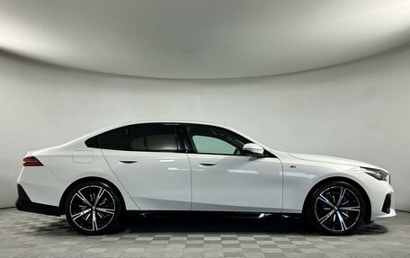 BMW 5 серия, 2023 год, 7 299 000 рублей, 4 фотография
