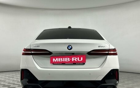 BMW 5 серия, 2023 год, 7 299 000 рублей, 5 фотография