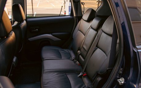 Mitsubishi Outlander III рестайлинг 3, 2011 год, 995 000 рублей, 17 фотография