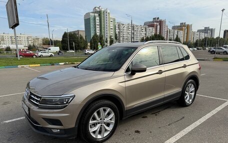 Volkswagen Tiguan II, 2018 год, 2 650 000 рублей, 3 фотография