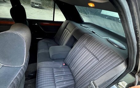 Mercedes-Benz W124, 1992 год, 380 000 рублей, 8 фотография