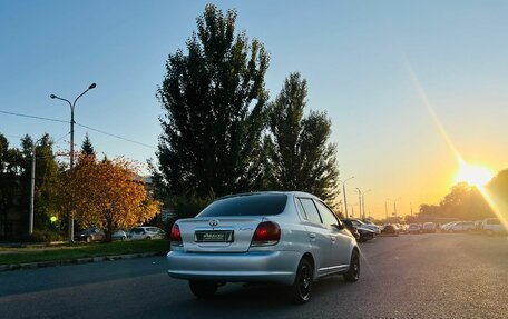 Toyota Platz, 2002 год, 499 999 рублей, 6 фотография