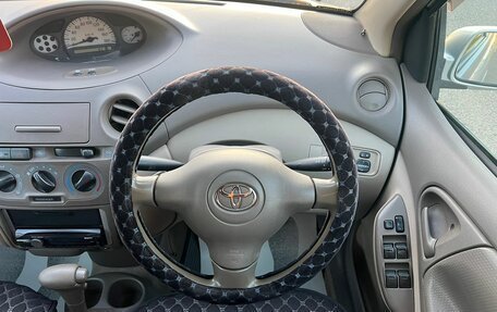 Toyota Platz, 2002 год, 499 999 рублей, 18 фотография