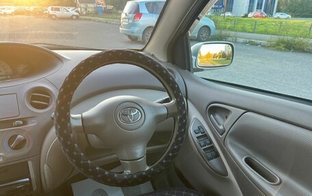 Toyota Platz, 2002 год, 499 999 рублей, 16 фотография