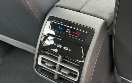 Volkswagen Tiguan, 2025 год, 4 599 000 рублей, 11 фотография