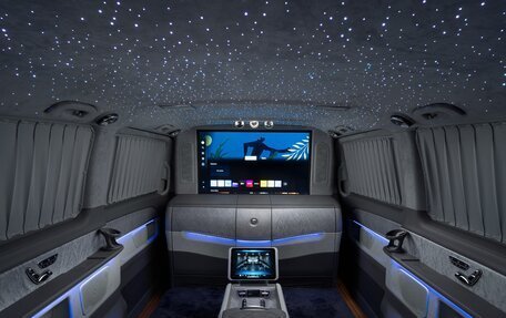 Mercedes-Benz V-Класс, 2025 год, 31 000 000 рублей, 1 фотография