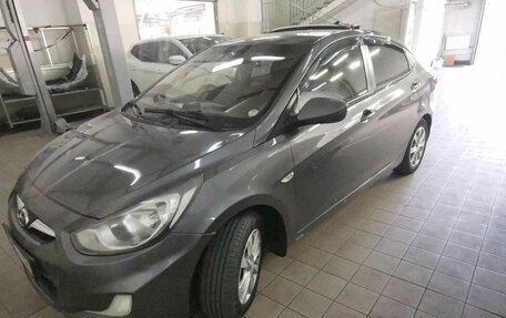 Hyundai Solaris II рестайлинг, 2011 год, 649 000 рублей, 1 фотография