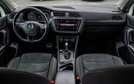 Volkswagen Tiguan II, 2017 год, 2 400 000 рублей, 14 фотография