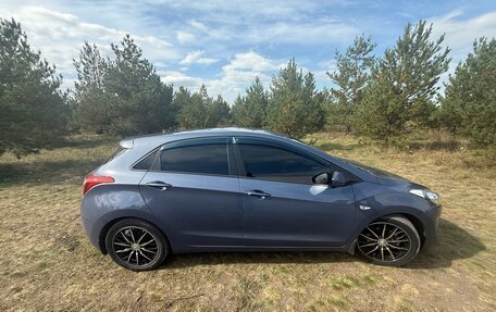 Hyundai i30 II рестайлинг, 2012 год, 890 000 рублей, 3 фотография